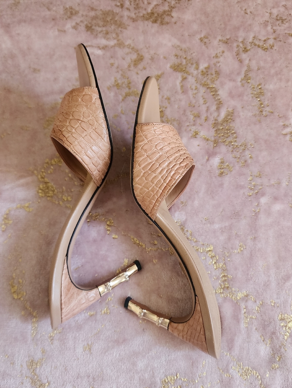 GUCCI |Tom Ford Era Croc Embossed Leather Mule Heels - Picture 8 of 17